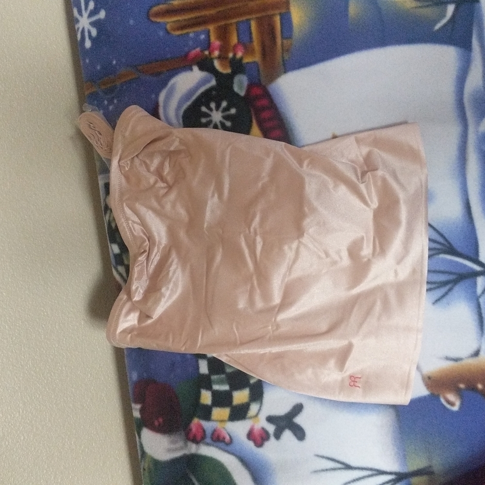 Ruby ribbon convertible Cami, NWT